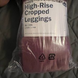 High-Rise Cropped Leggings.